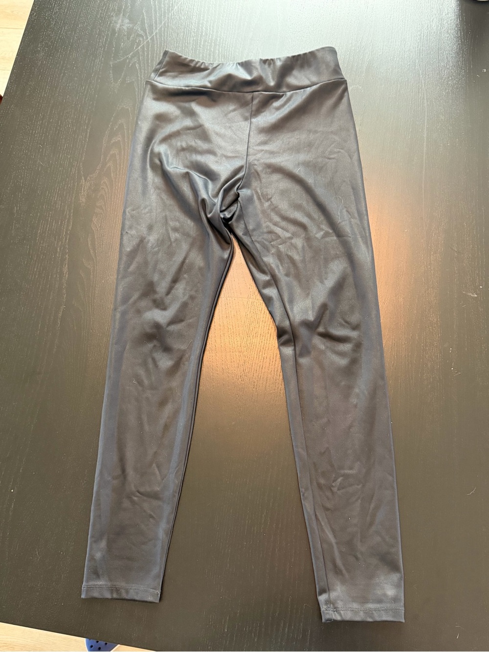 art class Black Kids Leggings